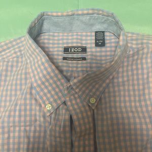 Izod Mens XL Button down shirt. Long sleeve. Mint Condition